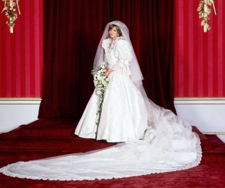 Vestuvinė suknelė princesės Diana