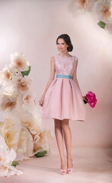 Libélula curto vestido de noiva rosa