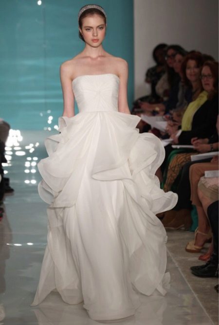 Svatební šaty od návrháře Reem Acra