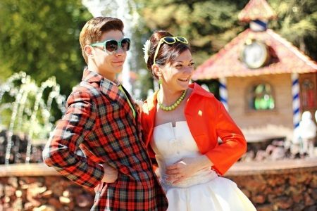 Облекло на младоженеца в стила на 60-те
