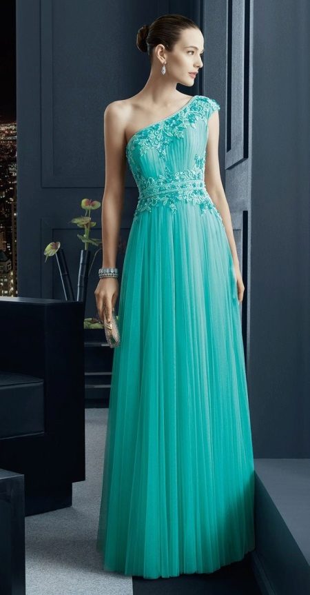 An evening turquoise dress by Rosa Clara