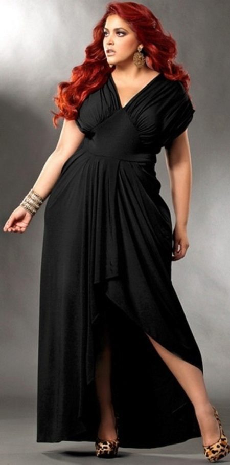 فستان سهرة أسود بطول كامل مع تنورة غير متماثلة