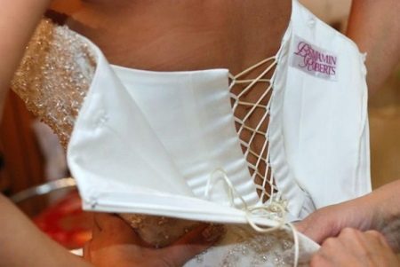 Dold korsett bröllopsklänning