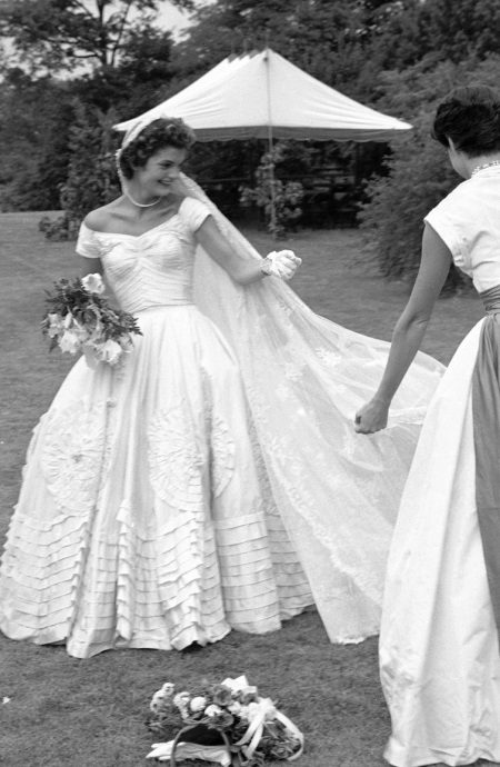 Váy cưới Jacqueline Kennedy