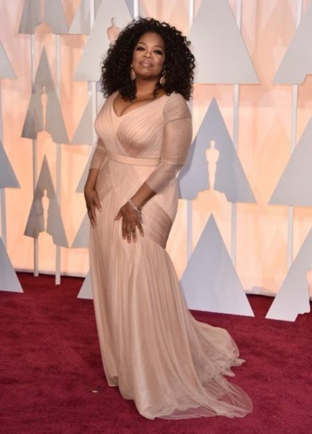 Oprah Winfrey vestido de noite