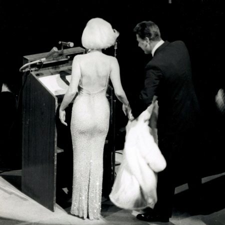 Marilyn Monroe Abendkleid mit offenem Rücken