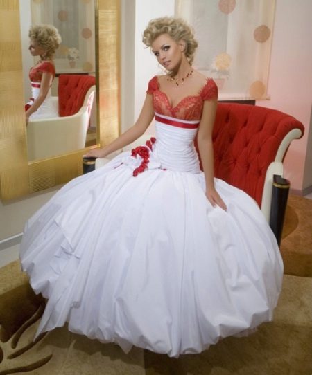 Femme Fatale svadobné šaty s červeným živôtikom