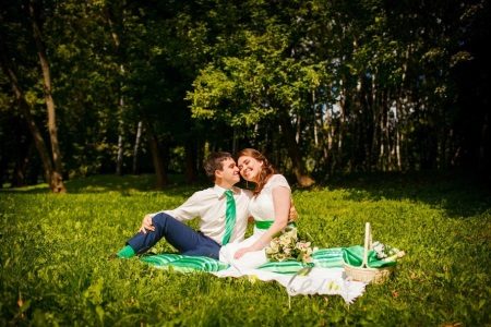Vestuvės žaliais atspalviais