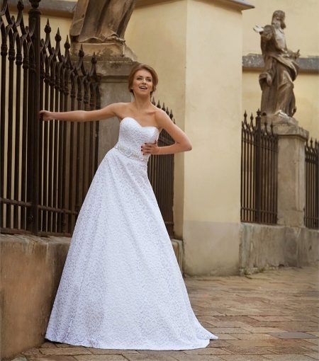 Wedding dress from the Oscar collection from Armonia