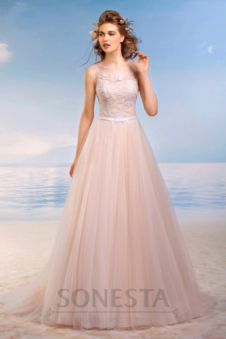 Farebné svadobné šaty A-line