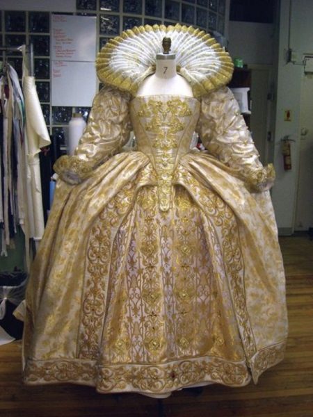 Robe de mariée d'Elizabeth