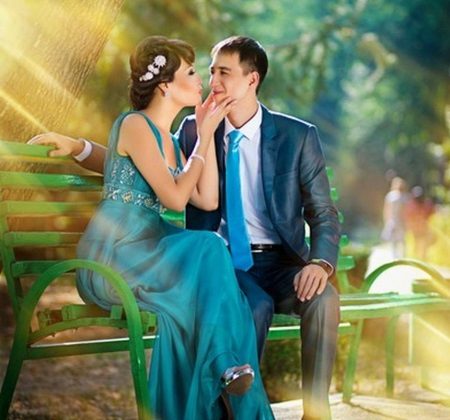 שמלת צבעוניות לחתונה ותלבושת של חתן