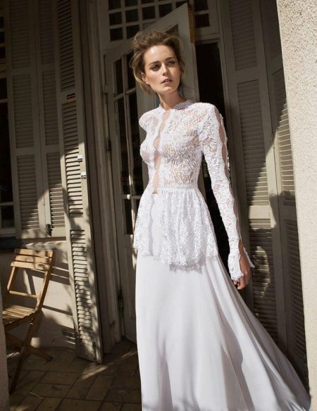 „Peysan“ stiliaus vestuvinė suknelė