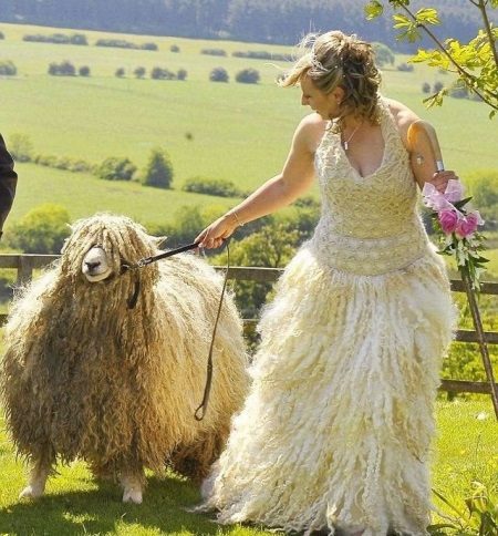 Pletené vlnené svadobné šaty