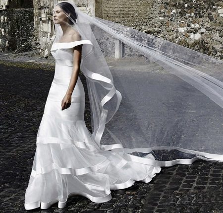 Suknia ślubna Alessandro Angelozzi z welonem