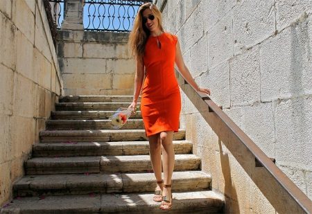Zapatos para un vestido naranja