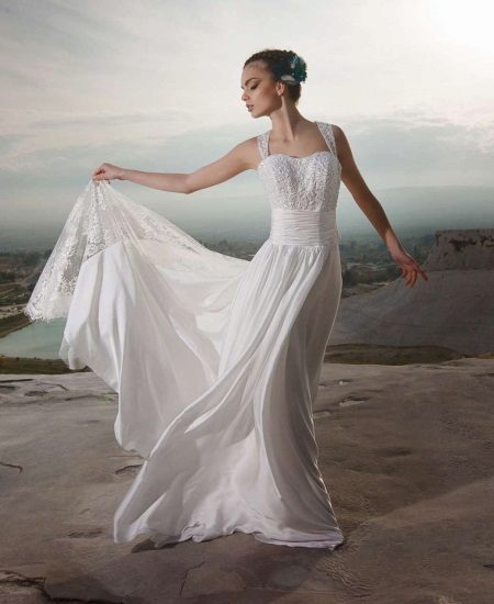 Vestuvinė suknelė su perlais iš Tulpės