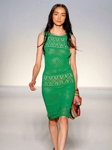 فستان محبوك أخضر