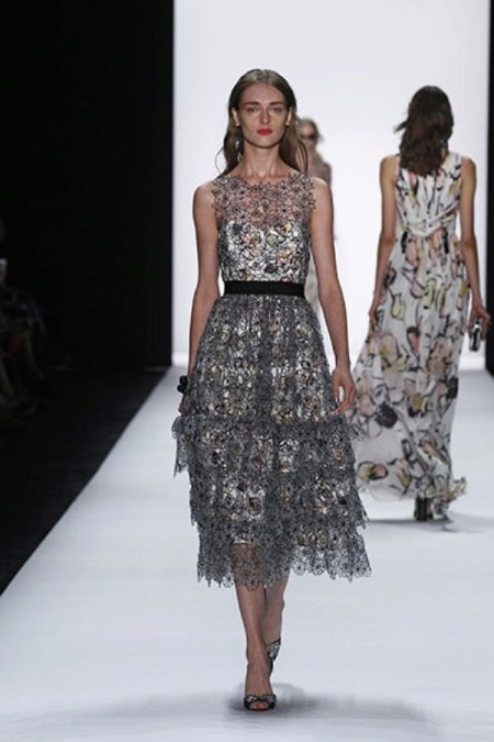 Chanel tarzında çok katmanlı a-line elbise