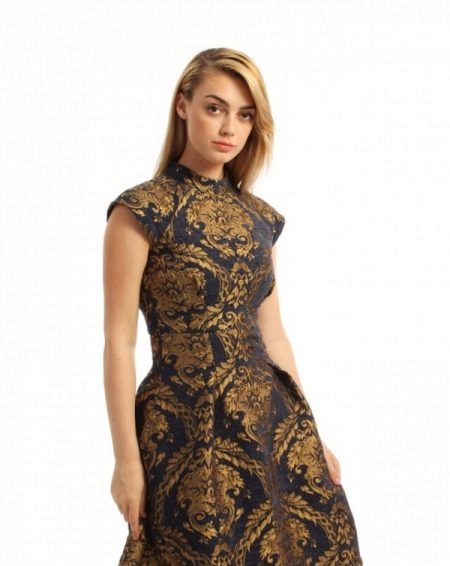 Guldprints orientalsk kjole