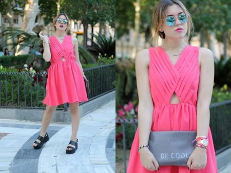 Accessories for a pink dress for every day