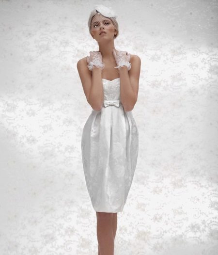 فستان زفاف قصير من الحرير