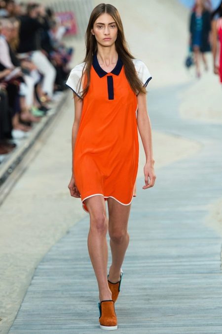 Оранжева рокля риза спортен стил
