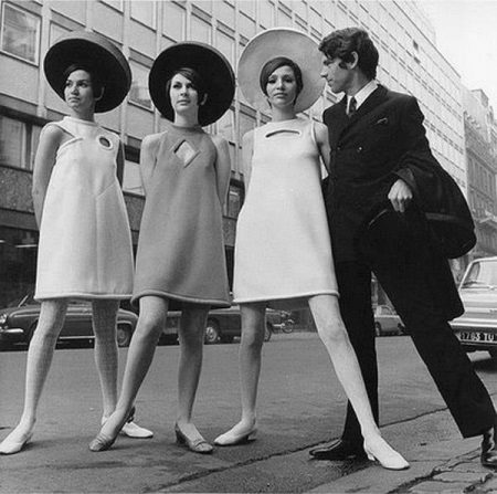 Šaty 60-tych rokov A-Line