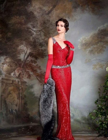 Röd klänning i retro stil