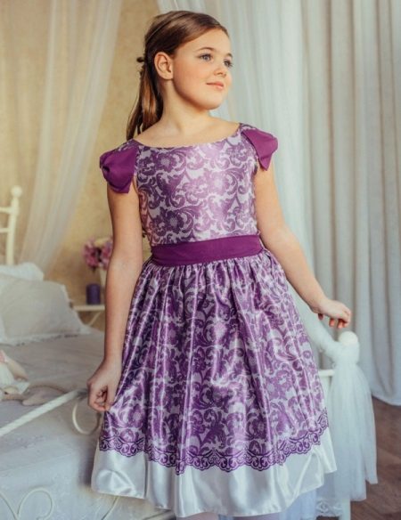 Violetti 4. asteen mekko