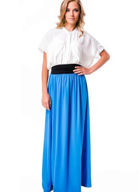 Ilgas elastingas sijonas su kontrasto diržu